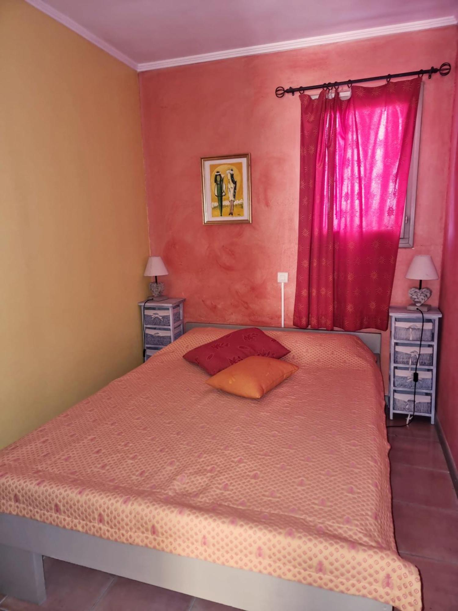 Pousterle De Sabran - Piscine & Hammam Apartment Room photo